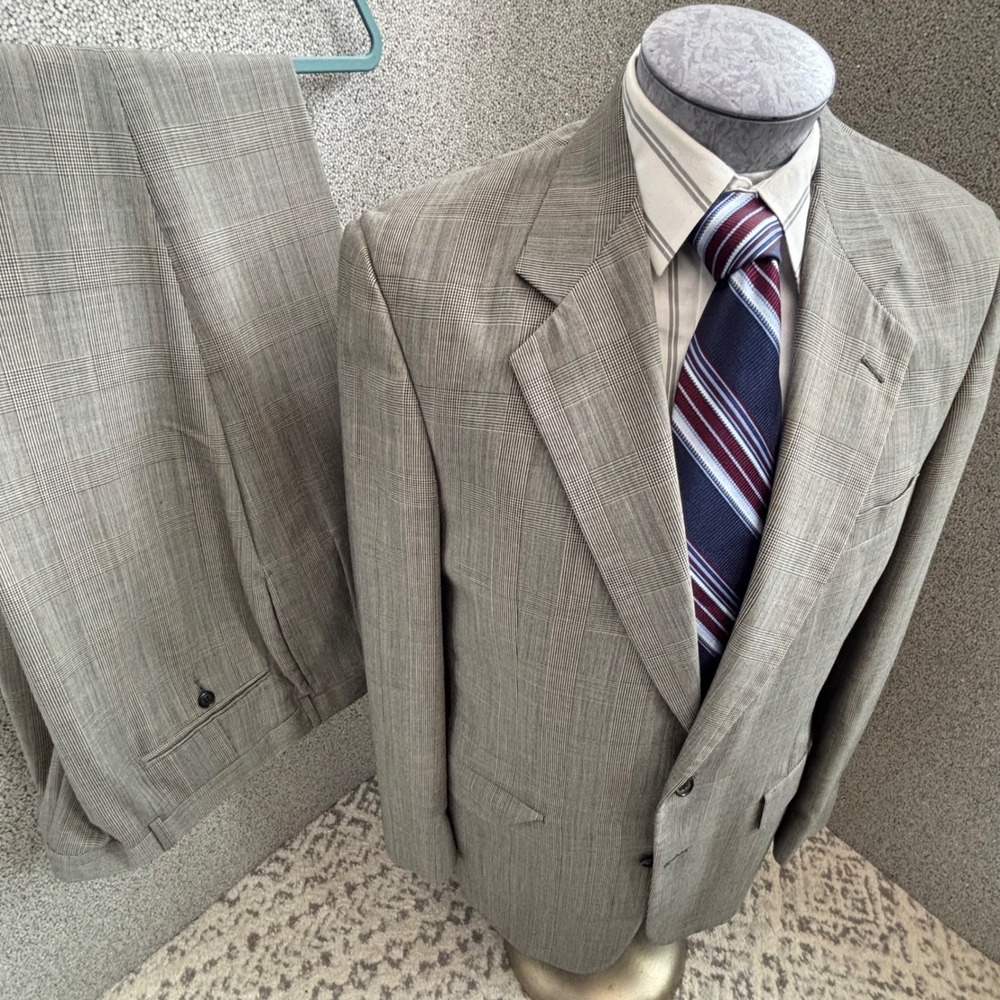 Turnbury Glen Check Plaid Suit 40L 36W 2 PC Business Gray Windsor Preppy Bloke